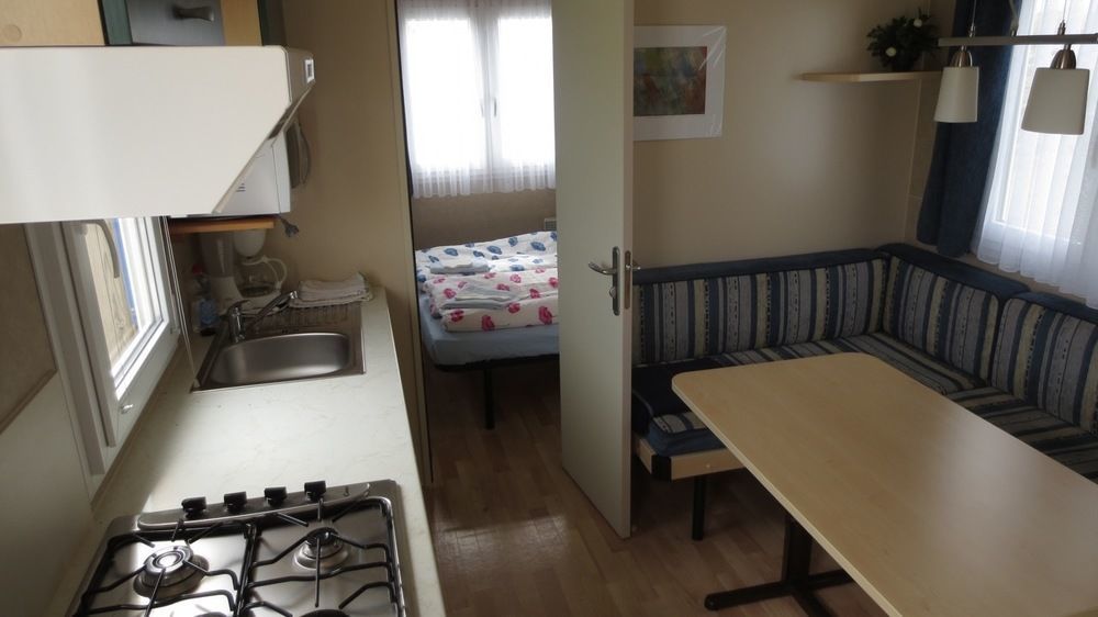 Laekjarkot Rooms And Cottages With Kitchen Borgarnes Bagian luar foto