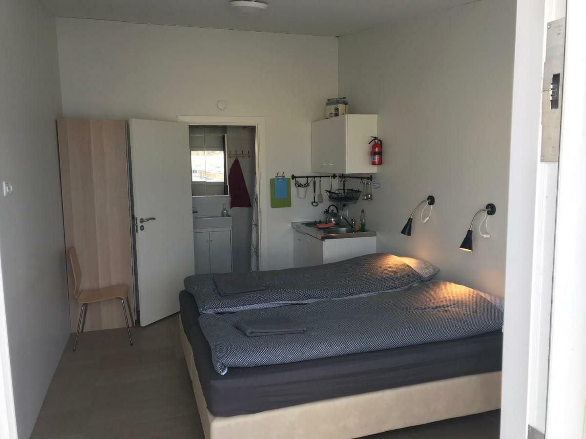 Laekjarkot Rooms And Cottages With Kitchen Borgarnes Bagian luar foto