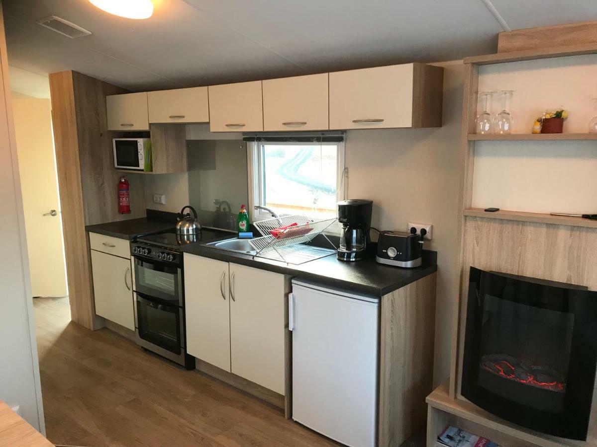 Laekjarkot Rooms And Cottages With Kitchen Borgarnes Bagian luar foto