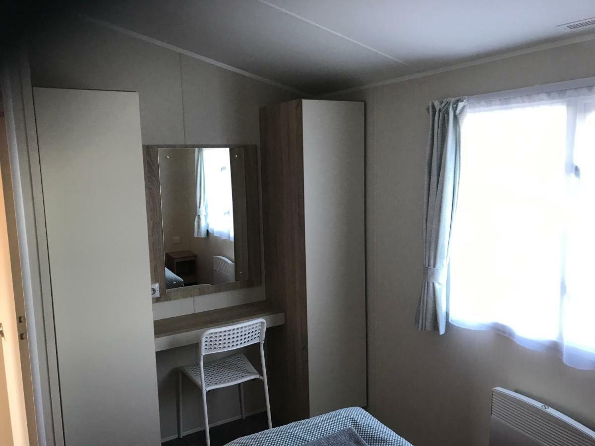 Laekjarkot Rooms And Cottages With Kitchen Borgarnes Bagian luar foto