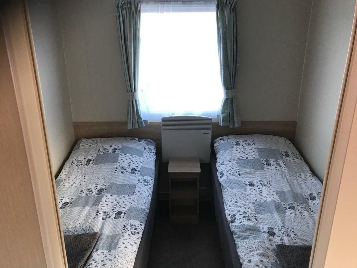Laekjarkot Rooms And Cottages With Kitchen Borgarnes Bagian luar foto